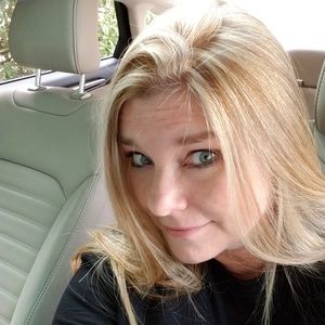 Meet your Posher, Lanette